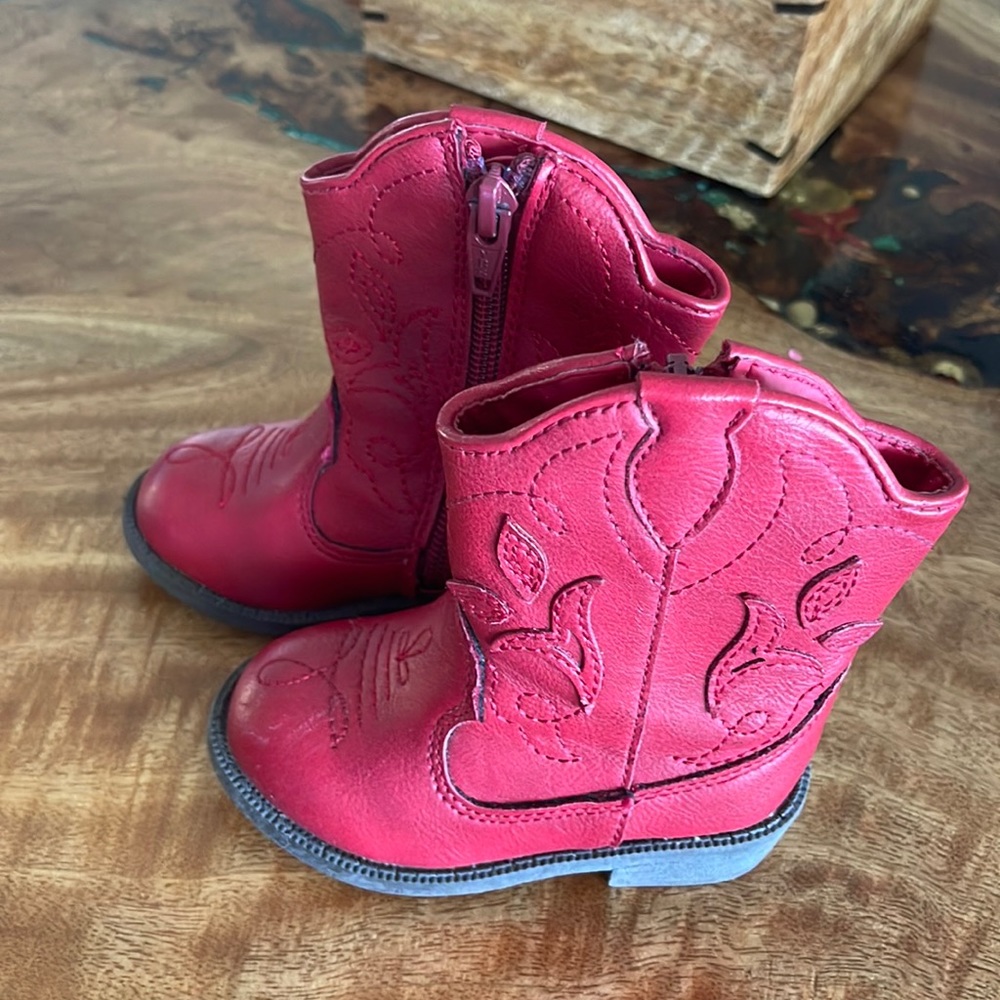 Cat & Jack Boots Size 4